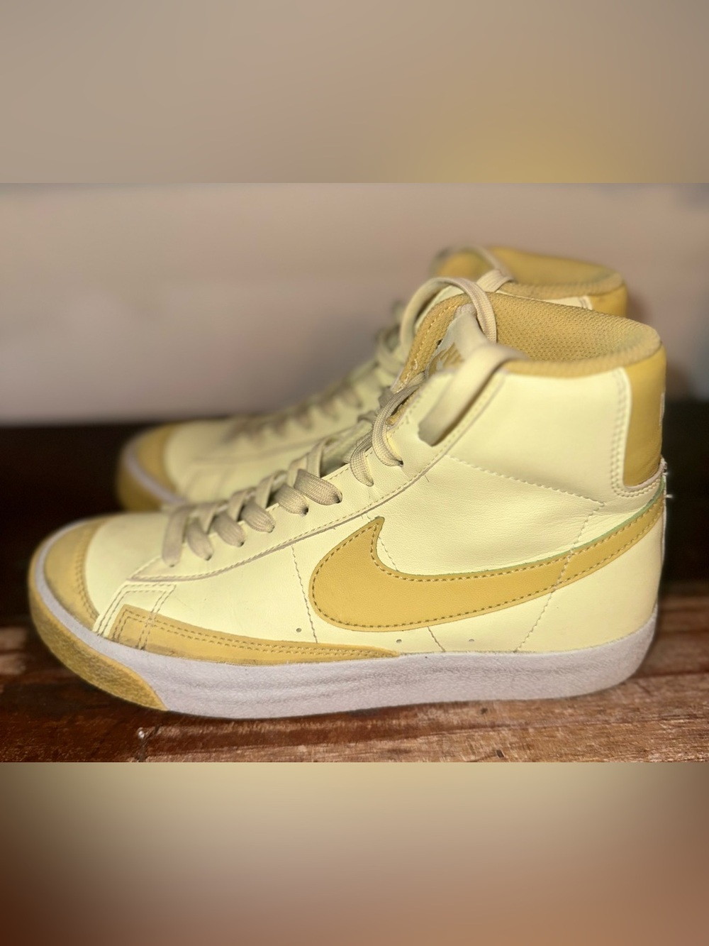 Nike Blazer Mid '77 SE Womens/Kids Citron Tint White